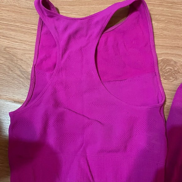 Fabletics two piece activewear - Picture 5 of 6
